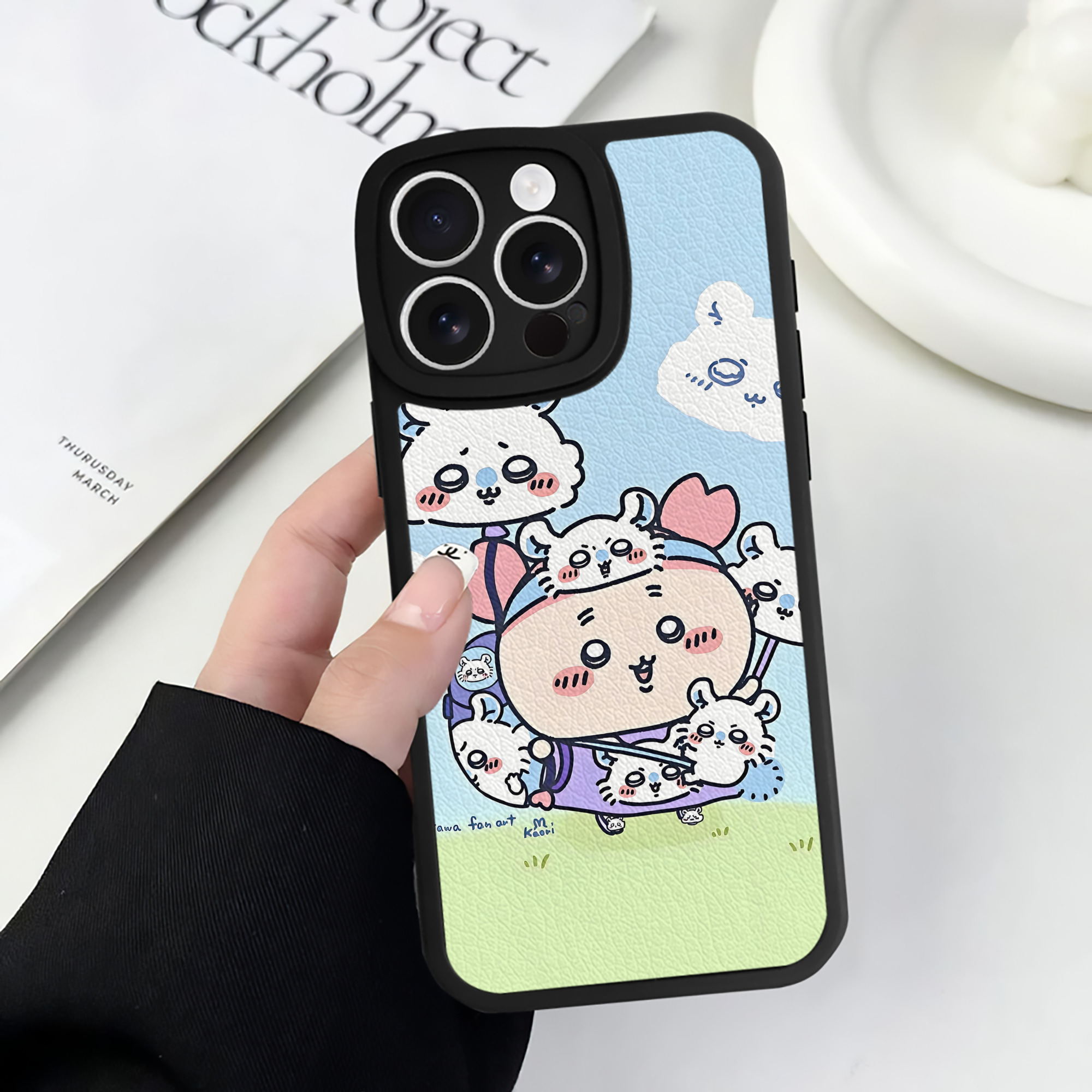 （画像用） ちいかわ Chii-kawa 【iPhone 16シリーズ対応】シリコンスマホケース（レザー調） 材質：シリコン